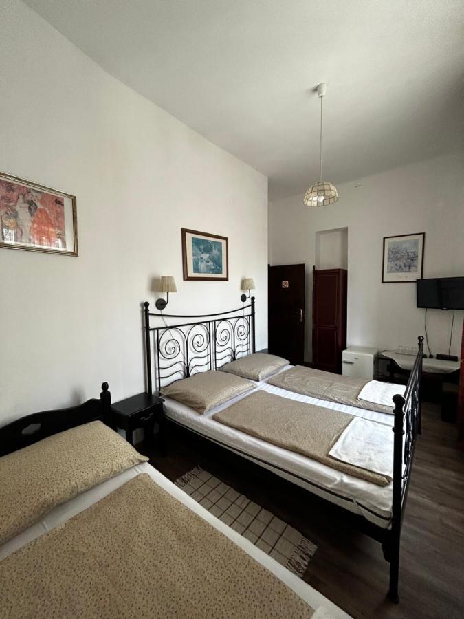 Kis Gellert Guesthouse Budapest Exteriör bild